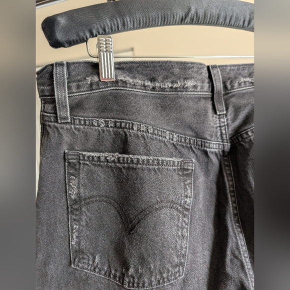 Levi's 501 Black Distressed Jeans Size W 32 X L 32 - Picture 11 of 16